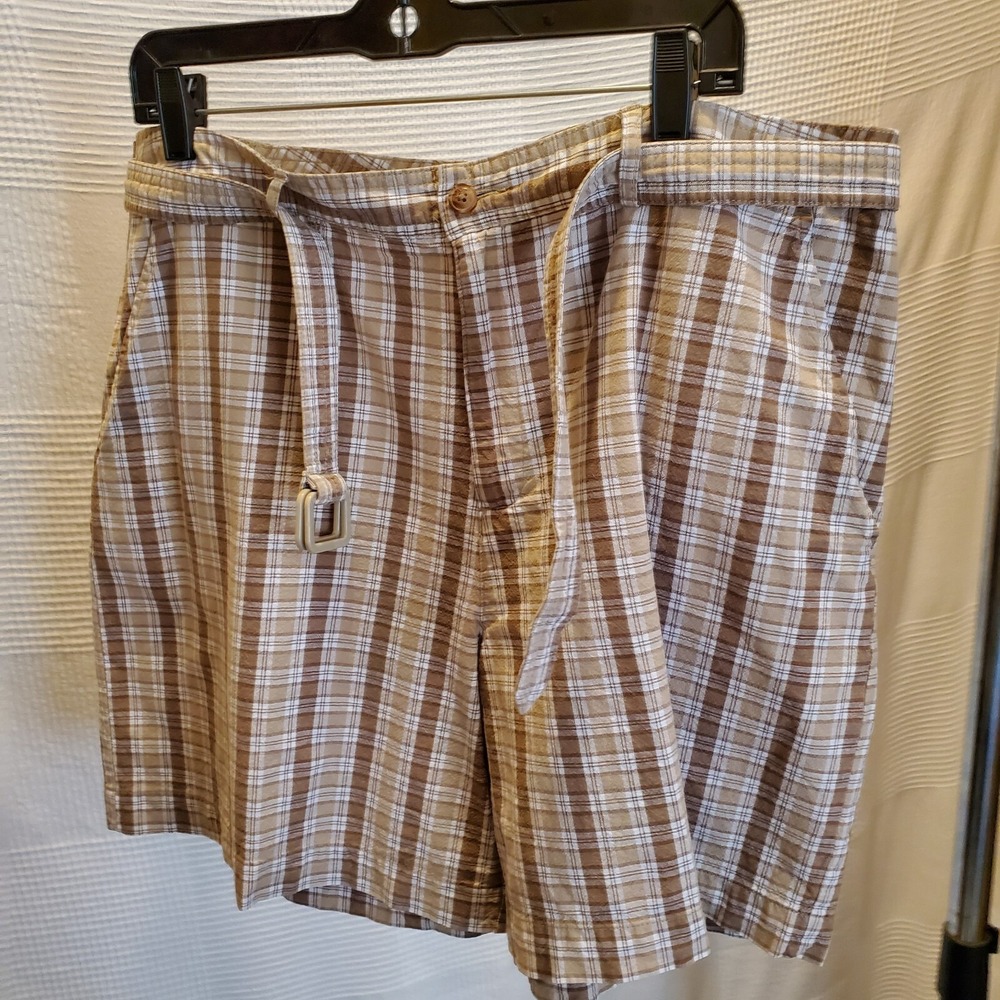 Shorts Size 18 ladies by white stag womens flat front plaid casual inseam 7 belt